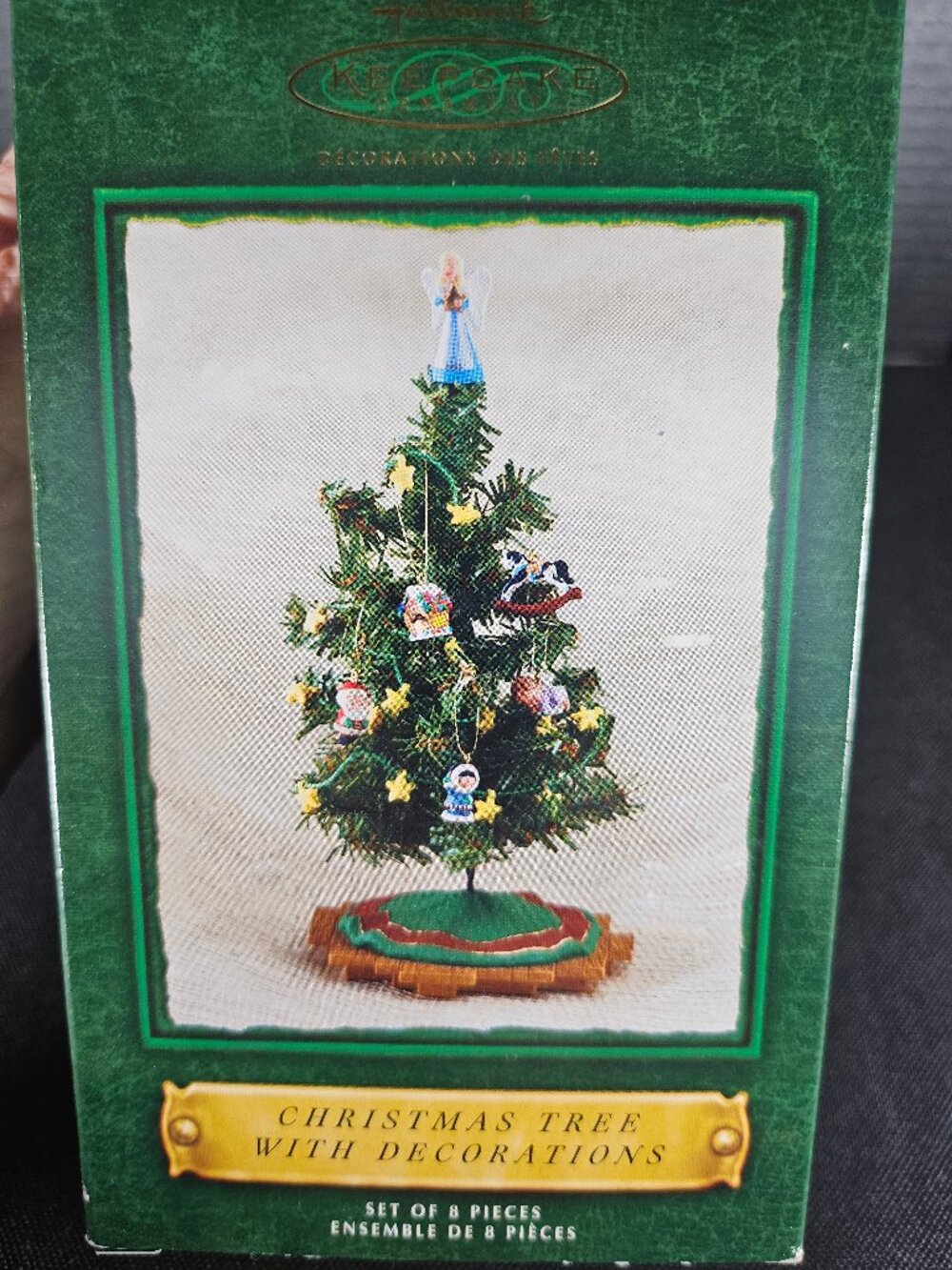 Hallmark 2002 Keepsake Mini Christmas Tree With Decorations 8 Piece Set